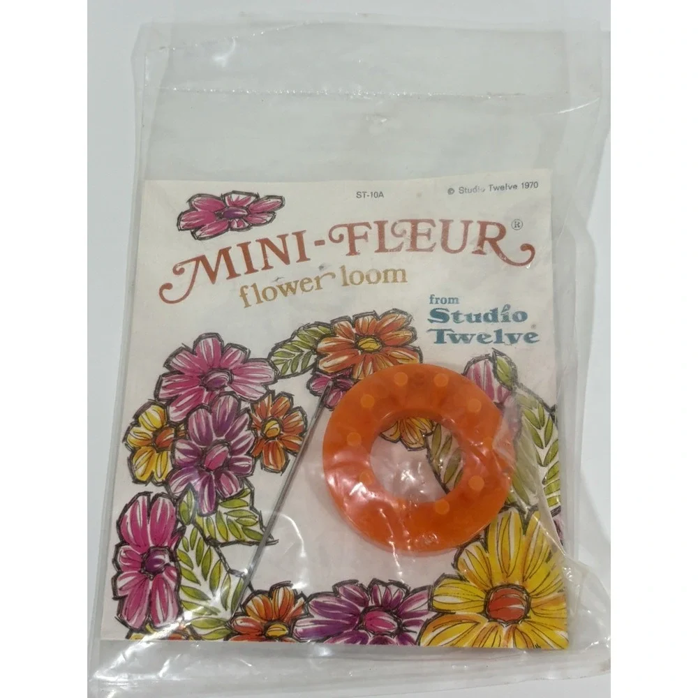 1970 Knitting Flower Loom MINI- FLEUR Studio 12 Twelve Crafts NEW
